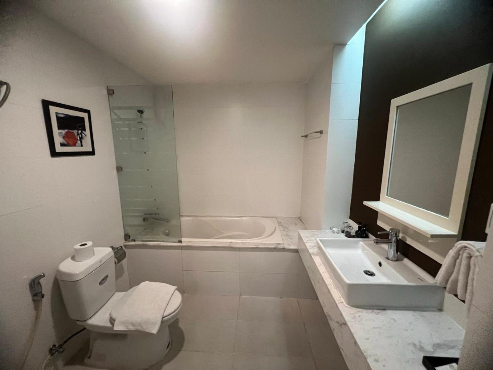 Minh Khang Hotel Bandar Ho Chi Minh Luaran gambar